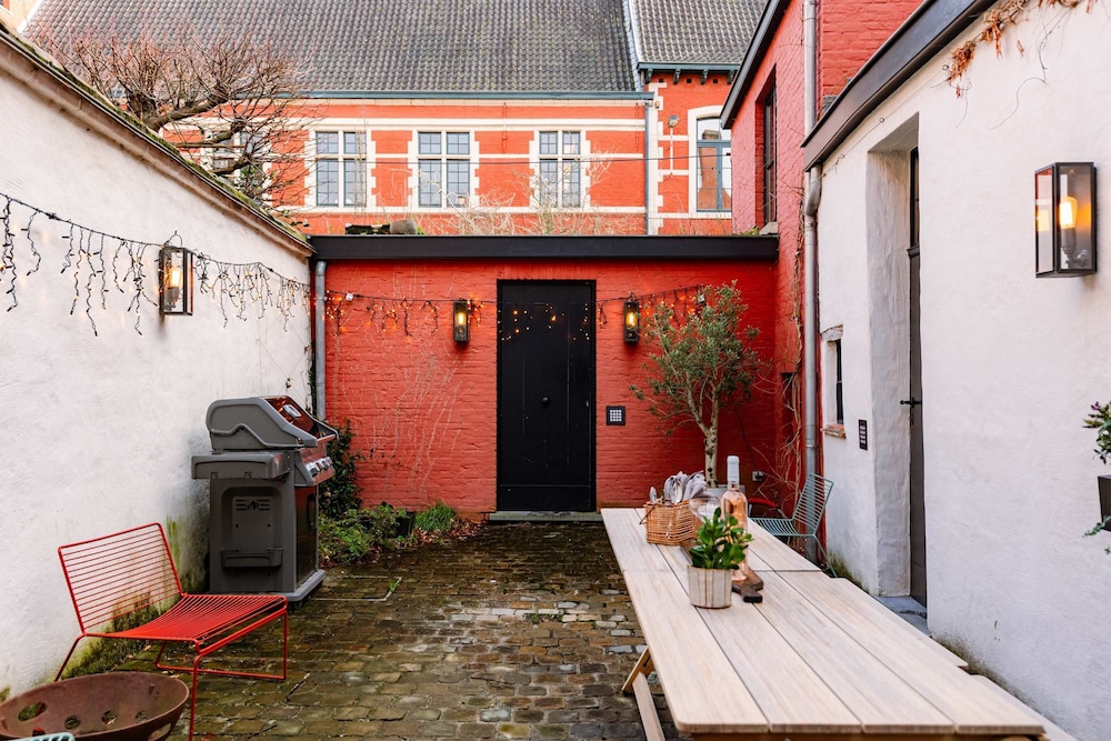 Huswell - Architect gem in the Heart of Ghent