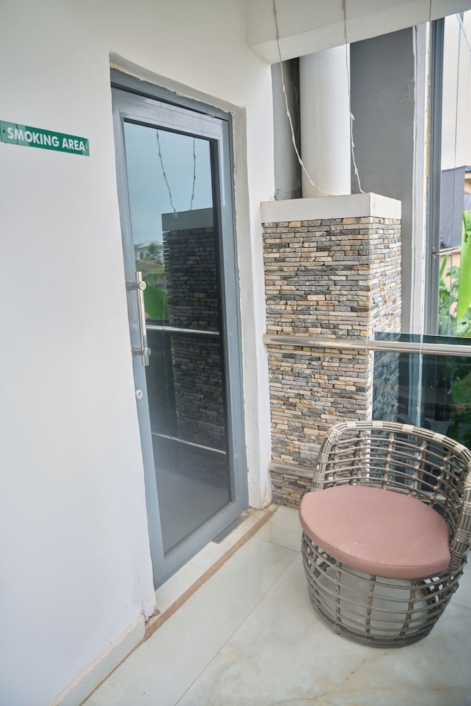 Luxurious 1 Duplex and 3 Flats Apartments, Ugbor Village RD, Benin City Nigeria