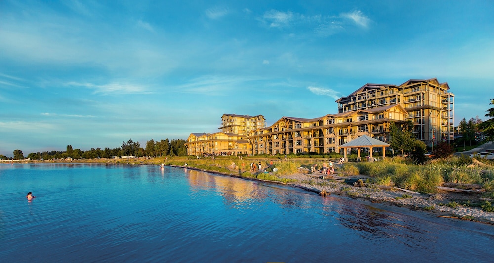 Parksville Vacations - THE Beach Club Resort - Property Image 1