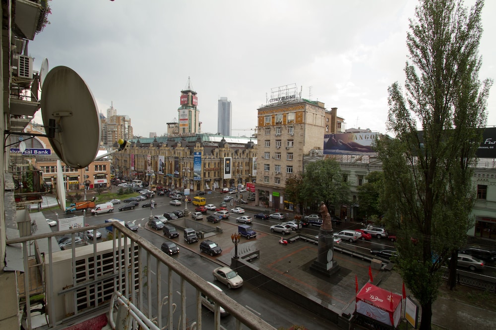 Alma Apartments