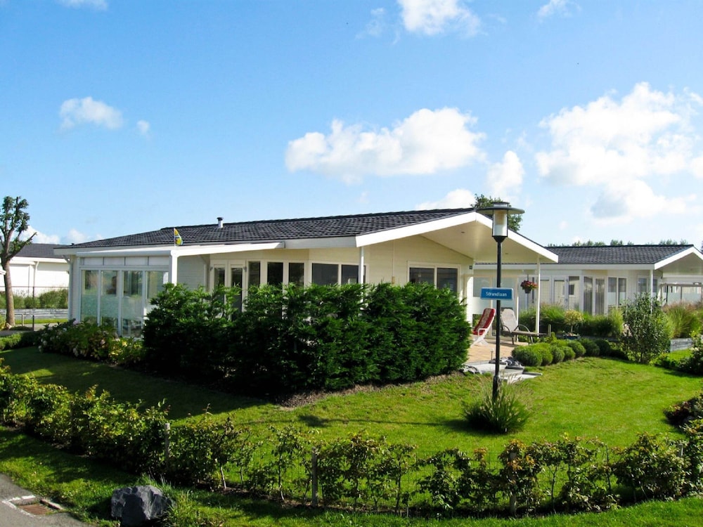 Nice Chalet With Beach at 600 m