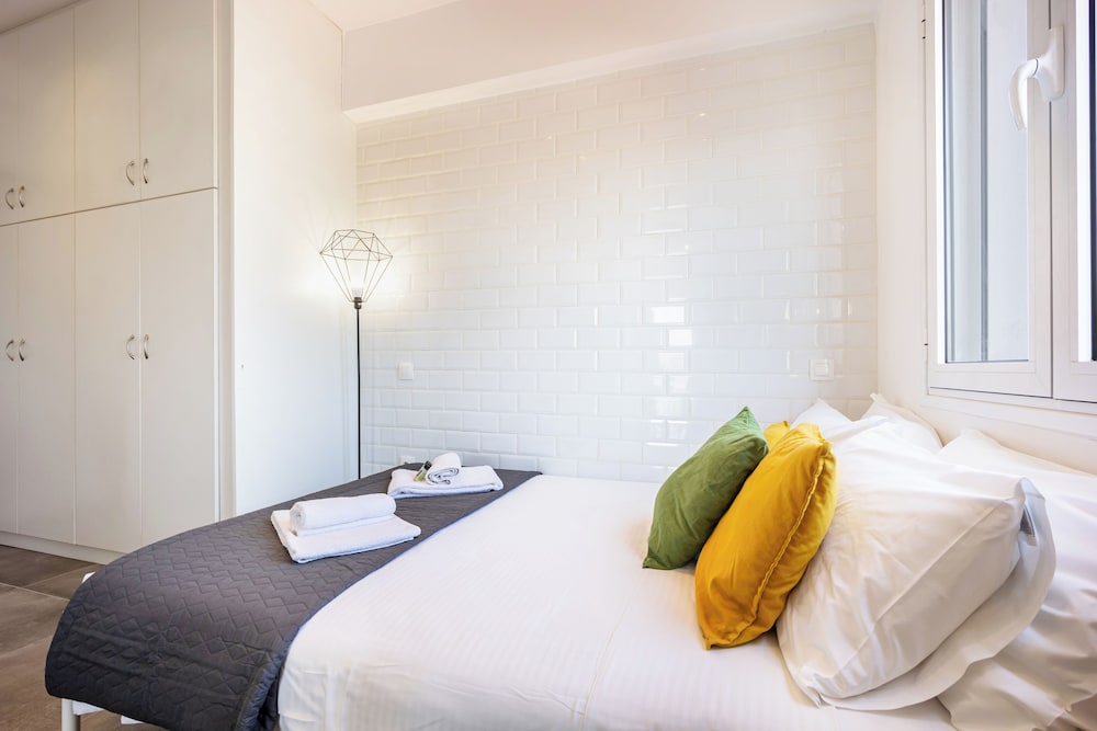 Chic Studio in Gazi Walk to Acropolis