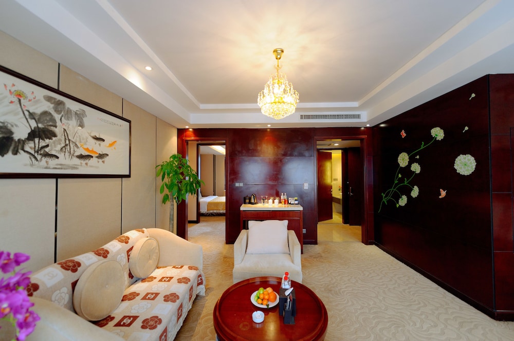 Xingsha Huatian Grand Hotel