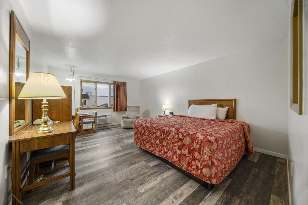 Executive Inn Cass City