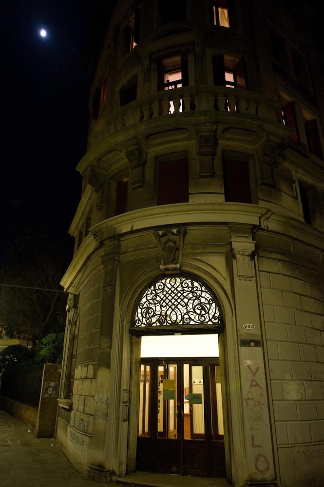 Ostello Domus Civica