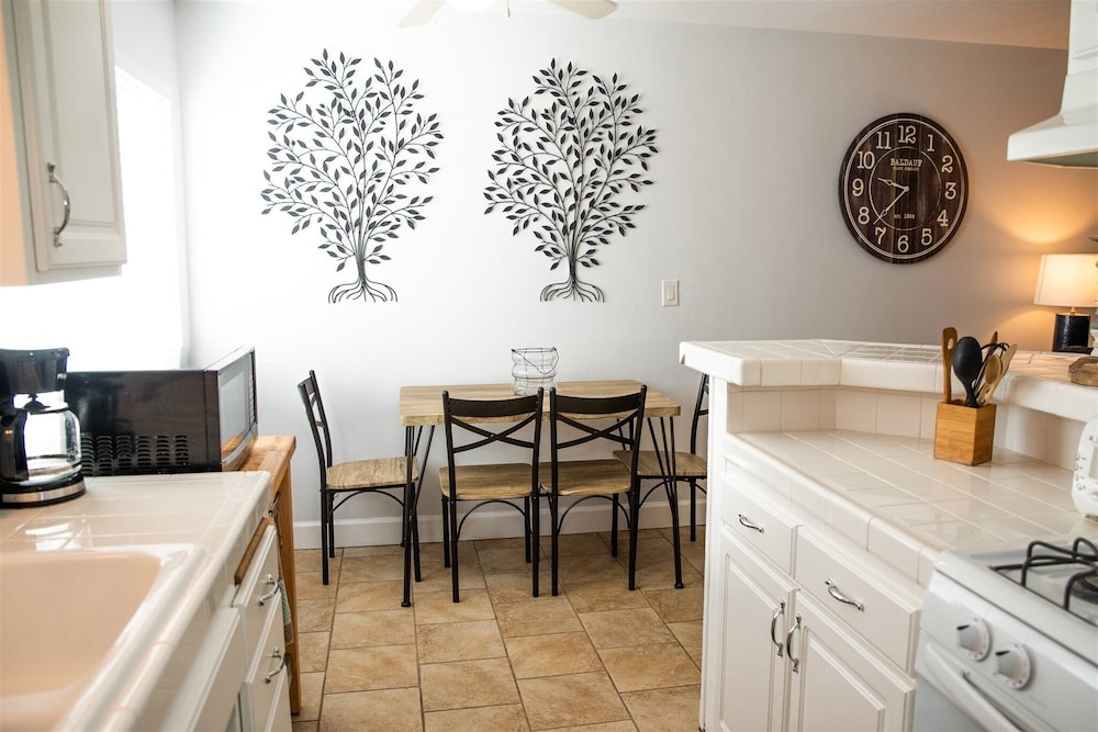 2 Bed Beach Condo #125 2 Bedroom Condo by Sunset Shores Condominiums