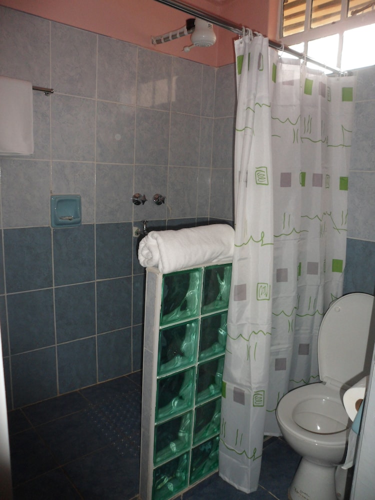 Kuniville Guest House
