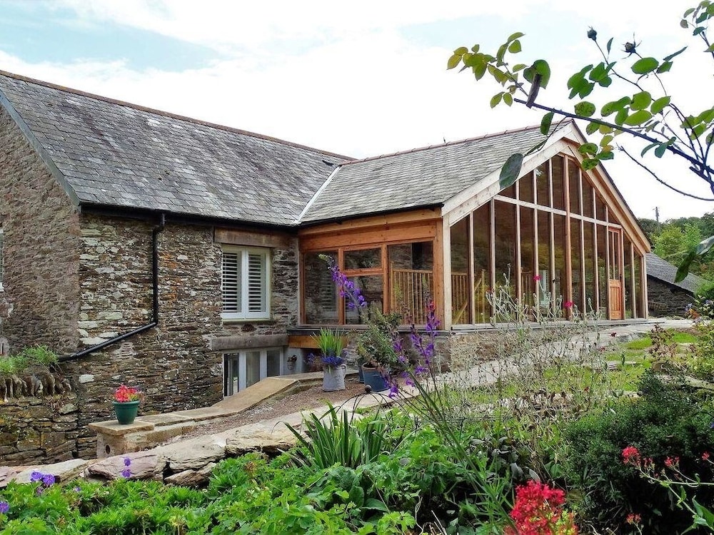 Plymouth Vacations - The Cider Barn at Home Farm - Property Image 1