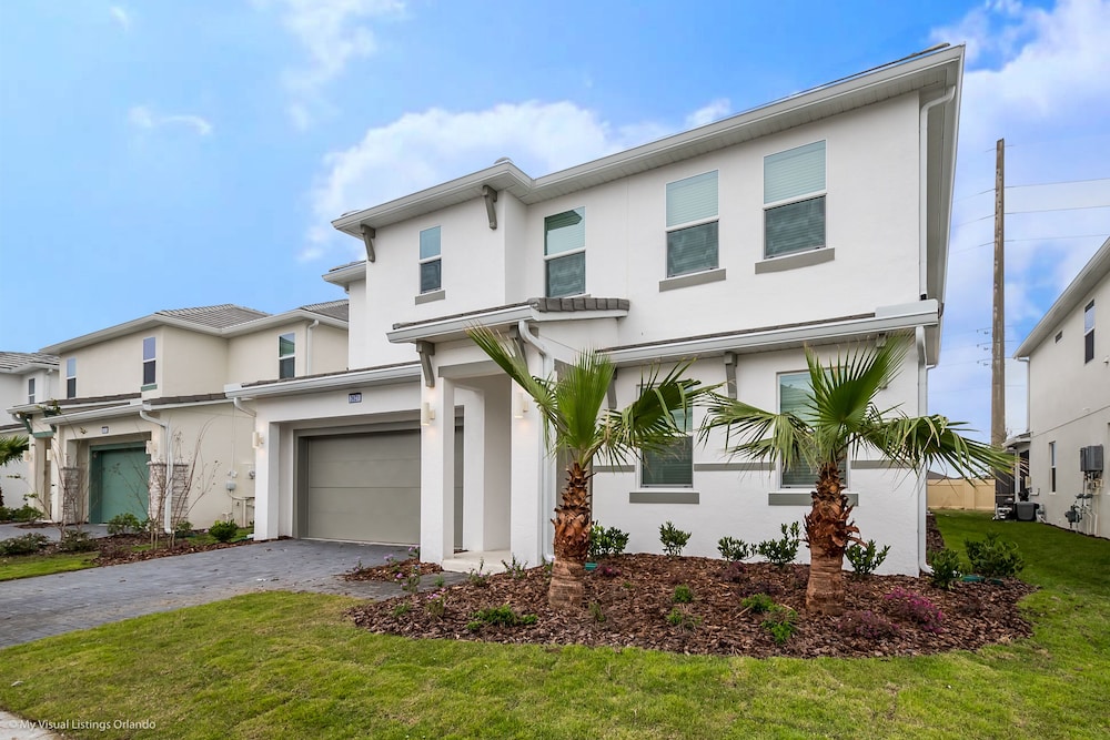 The Ultimate 10 Bedroom 8 Bathroom Sonoma Resort - Image 1