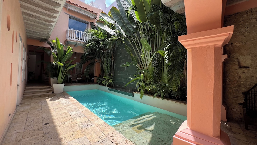 Upper House - Property Image 10