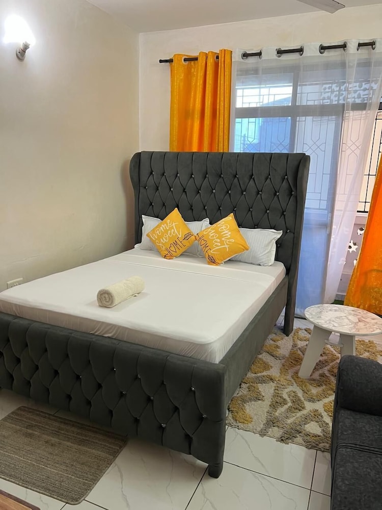 Lux Suites Lakeview Studios Bamburi