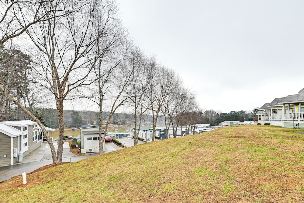 Community Perks + Views: Cozy Lake Norman Cottage