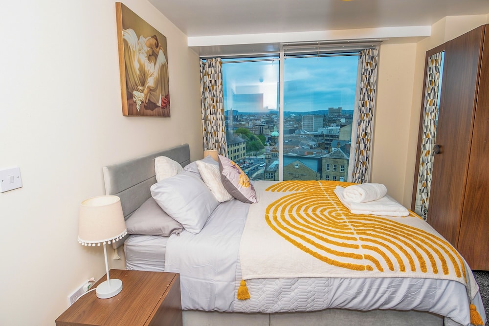 City Centre Location-family Friendly-free Parking