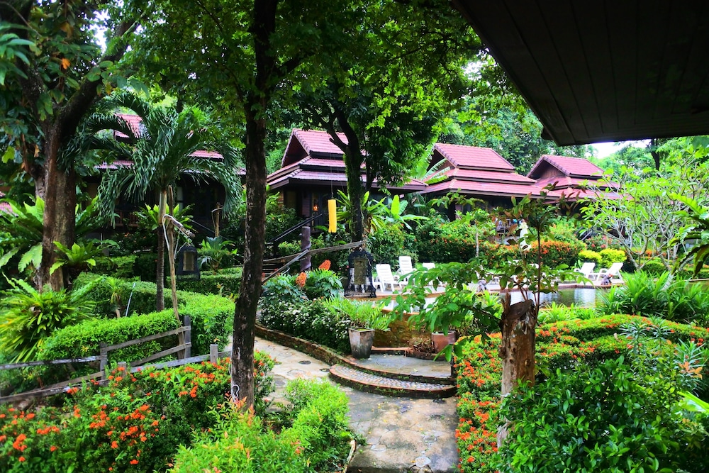 Baan Laanta Resort and Spa