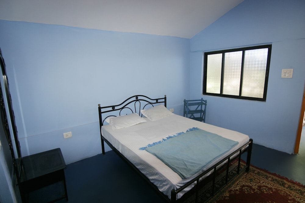 Rudra Holidays Guest House