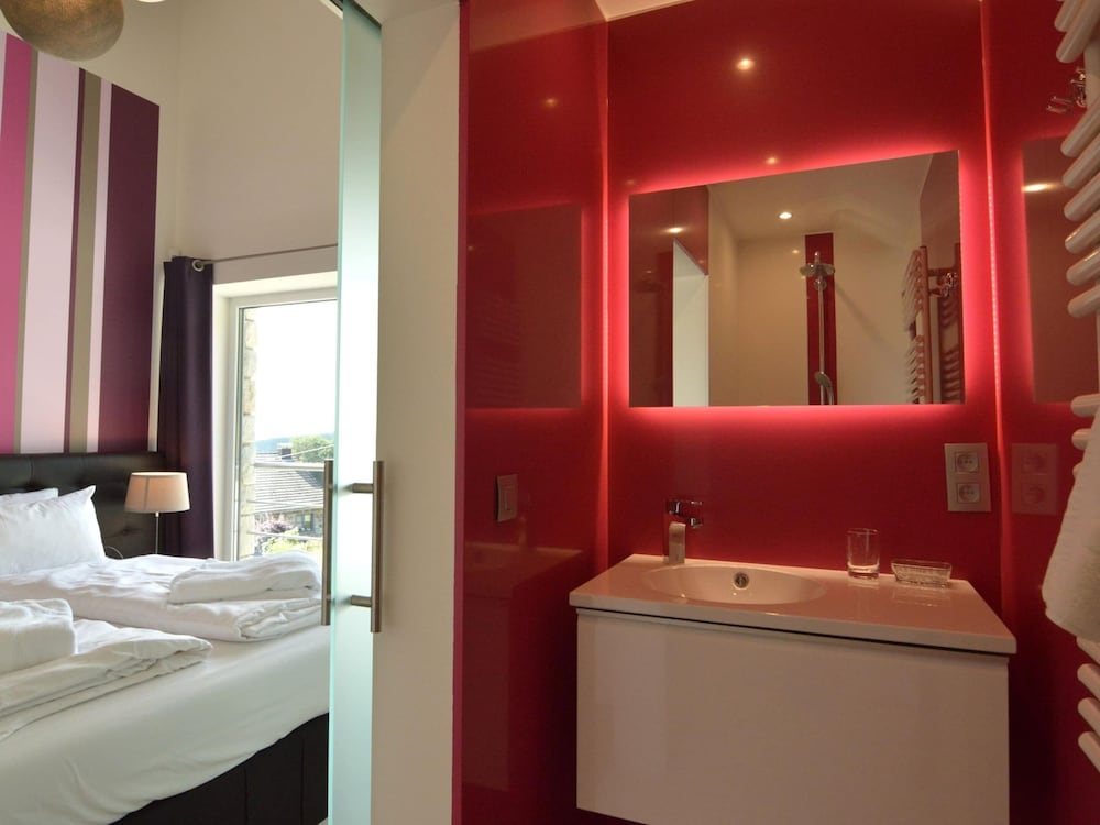Malmedy Hillside Spa Retreat view 3