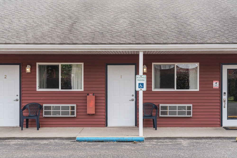 Inn at Octagon Acres