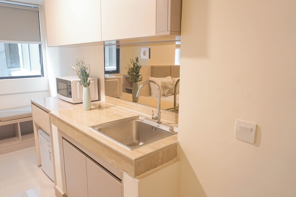 Homey And Minimalist Studio Apartment Meikarta