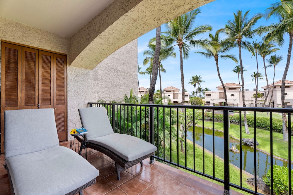 Newly Renovated - Gorgeous Condo & Location - Vrkcv