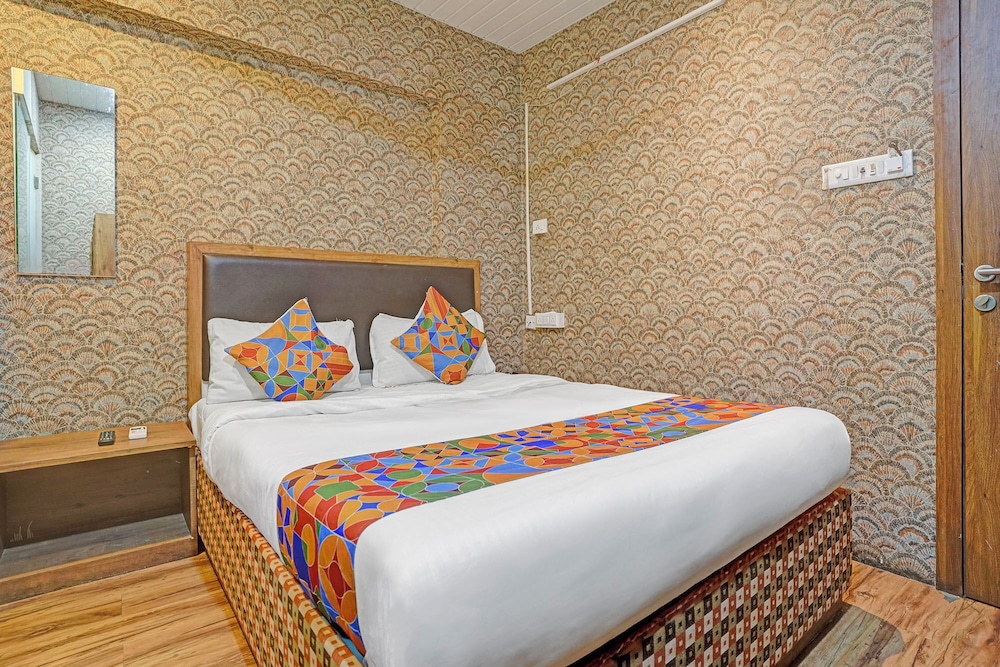 Fabhotel Maahi Residency