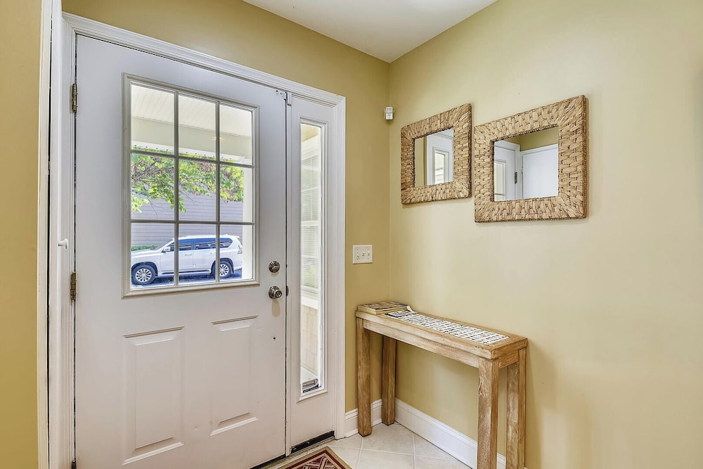 Rehoboth Avenue 506f