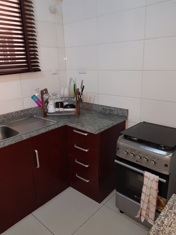 Cadogan Place Estate Apartment