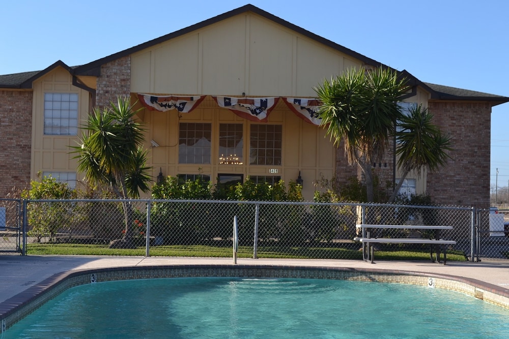 Chaparral Motel Victoria TX, Hwy 59
