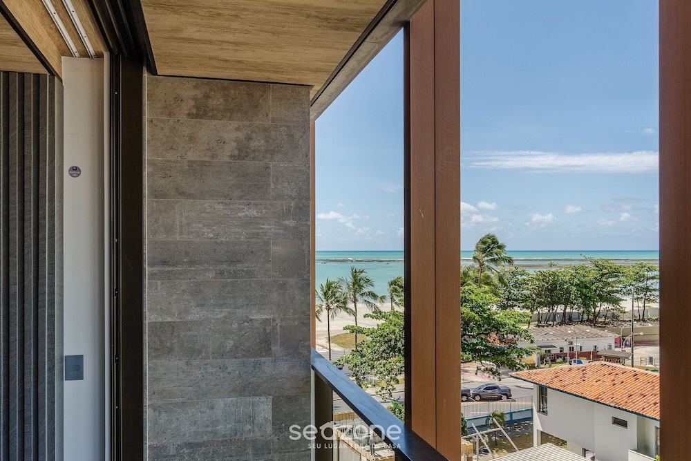 NWTs - Estúdios com Vista Lateral Mar