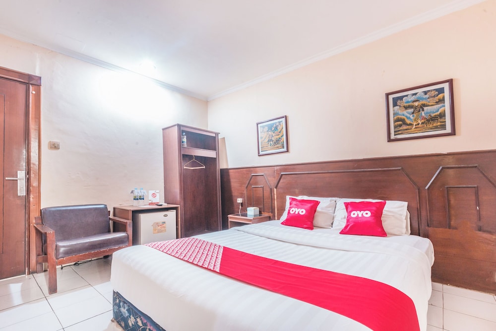 OYO 94759 Hotel Taman Cibinong