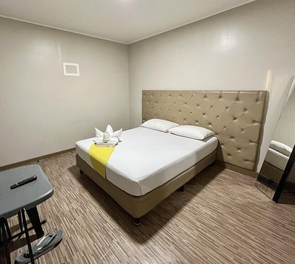 Domestic Guesthouse Budget Hotel NAIA view 5