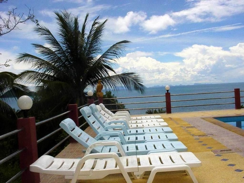 Golden Hill Resort