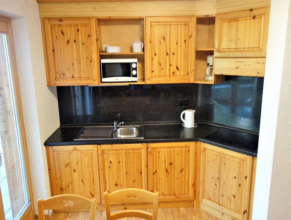 Flat in Nendaz Near Ski Slopes & Cable Cars