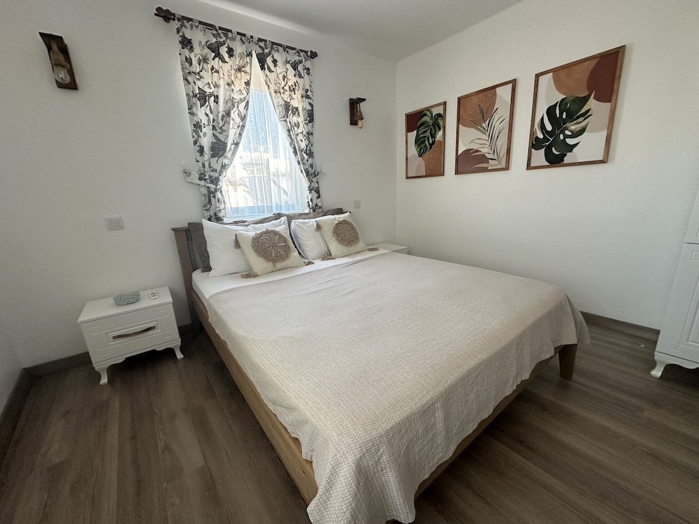 Heros Hotels Bozcaada - Image 36