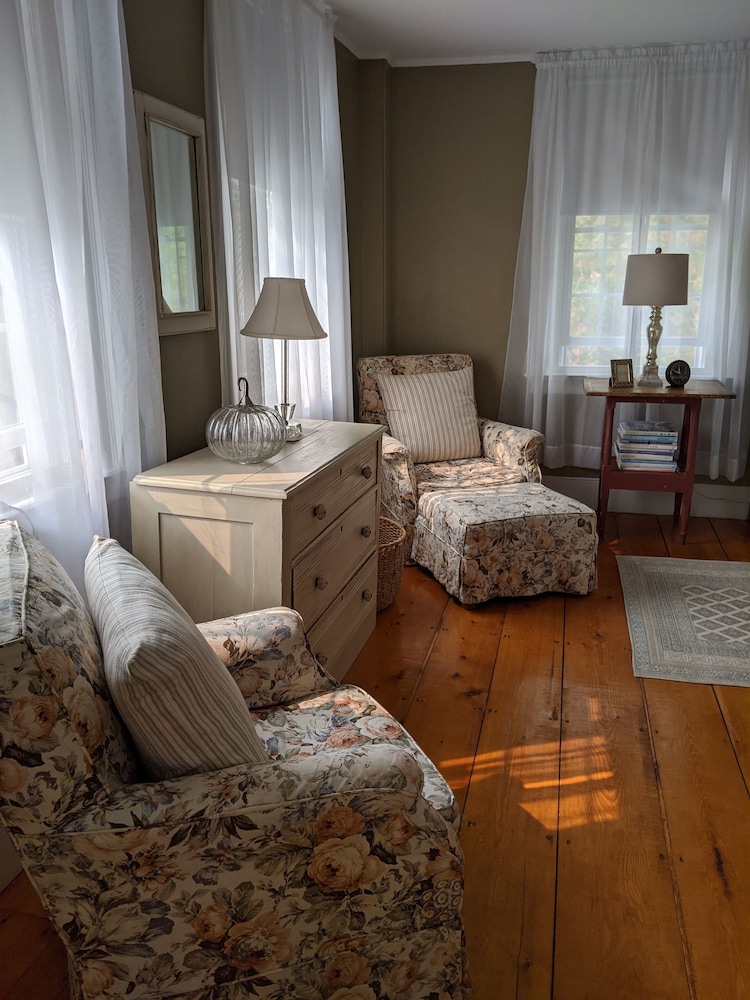 The Buckmaster Inn view 5
