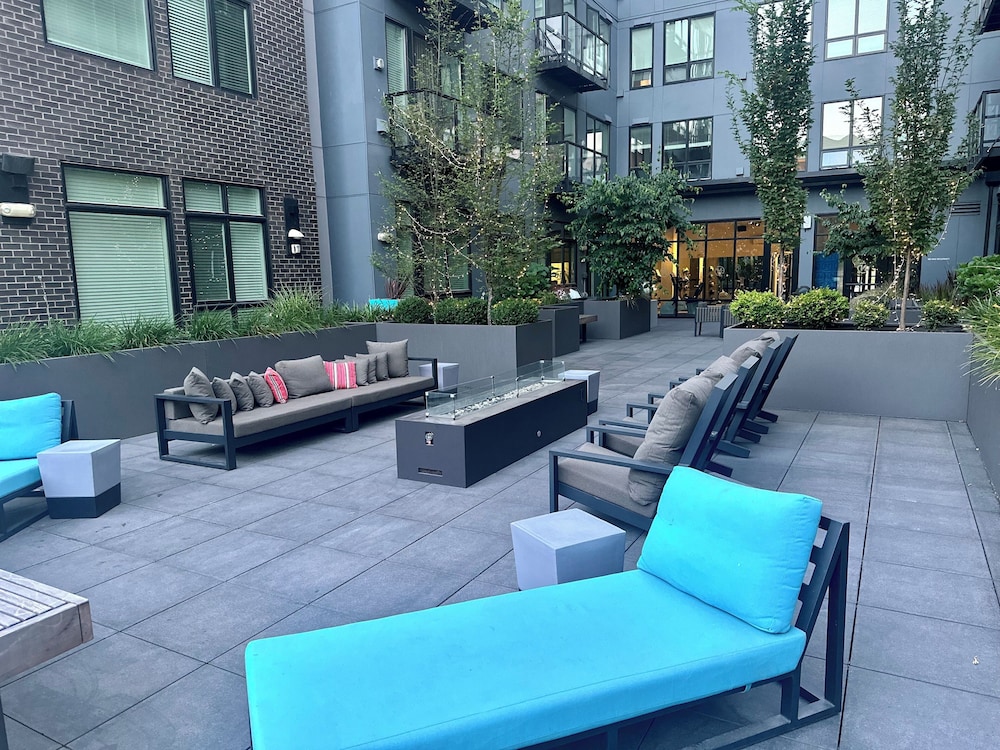 1515 Tacoma Ave S - Property Image 1