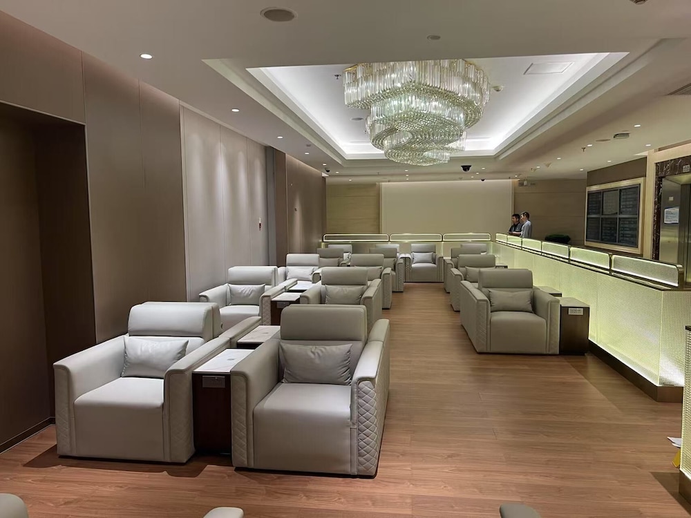 T3E JOY REST LOUNGE