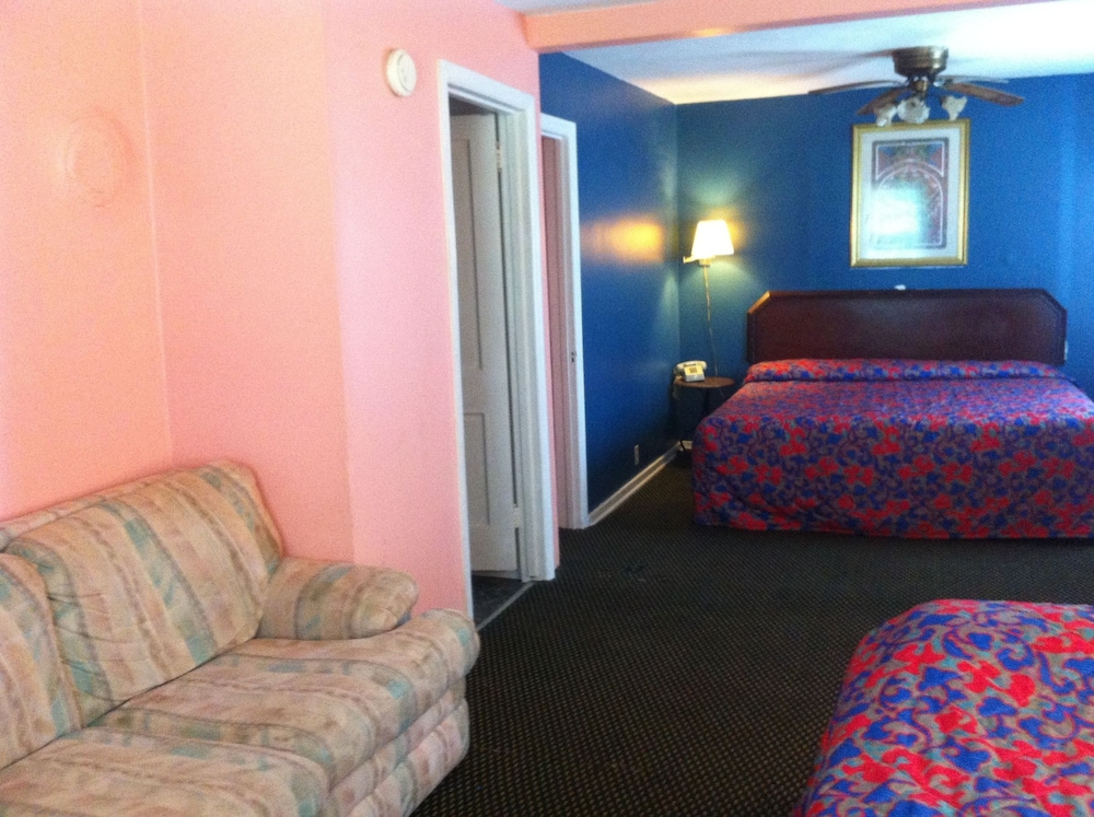 Green Crest Motel