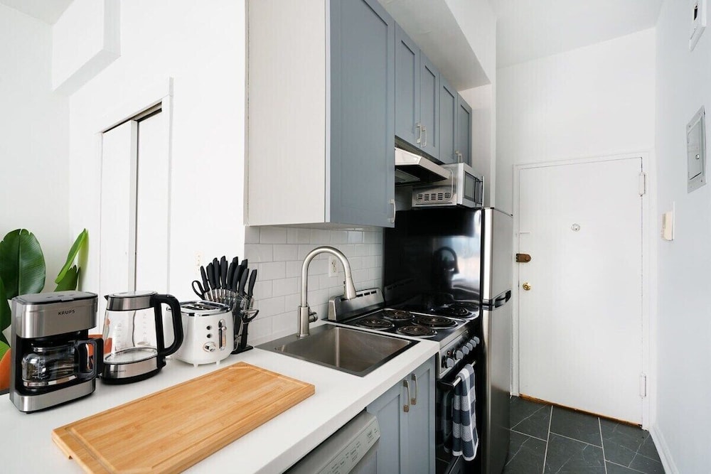 317 UES Apartments