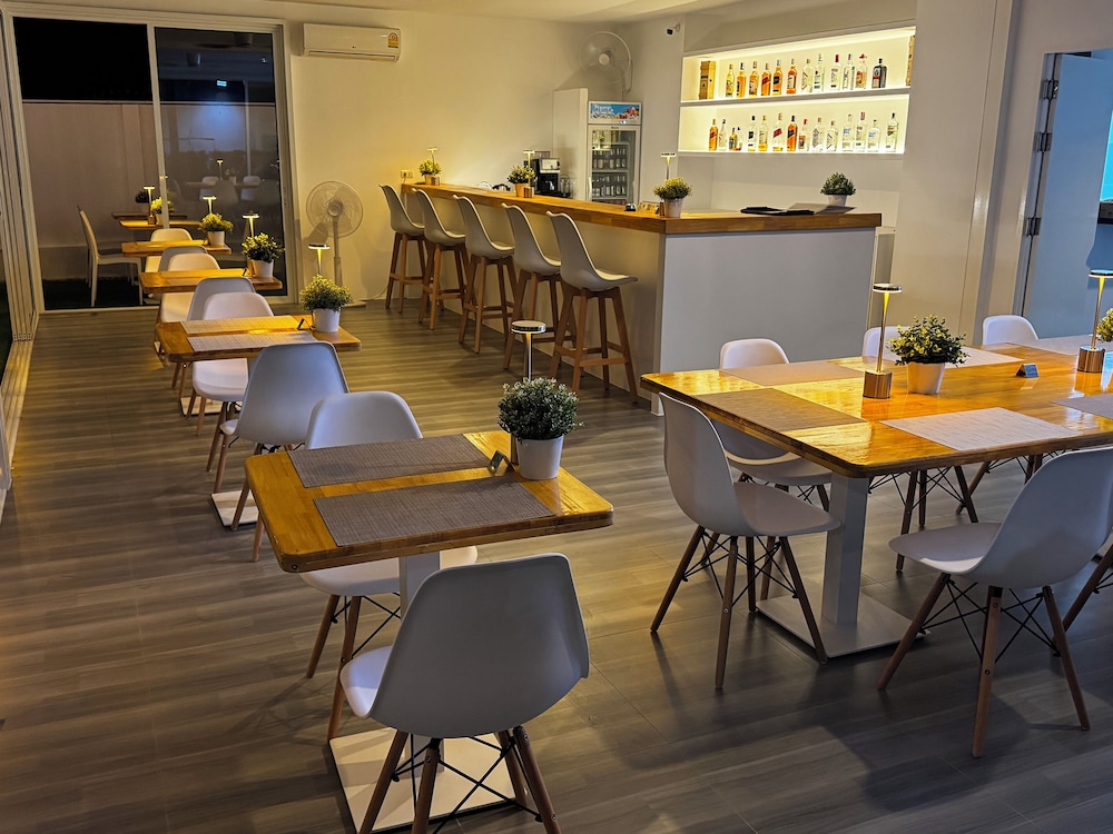 SIAM LOUNGE - Pratumnak