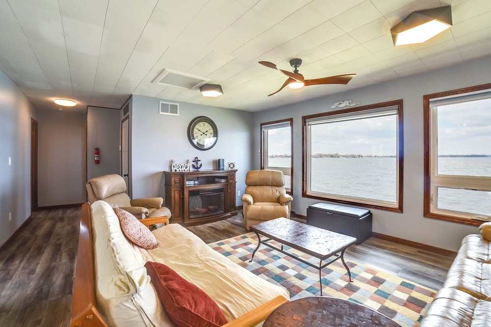 BBQ Ready: Lakefront Retreat in Watertown