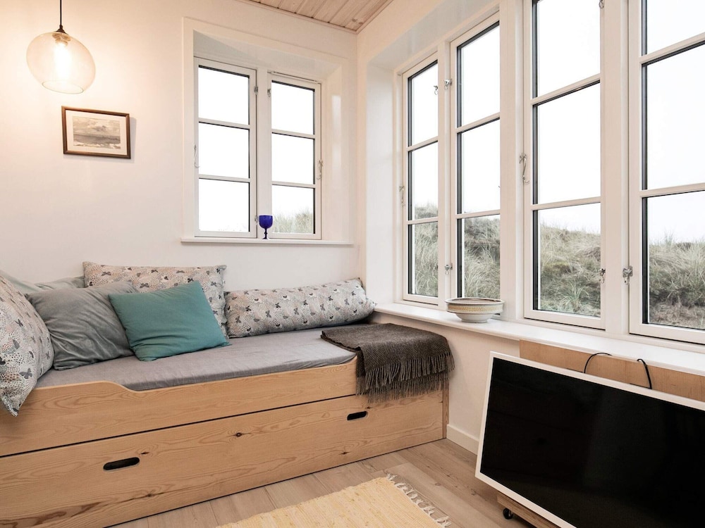 8 Person Holiday Home in Blavand view 4