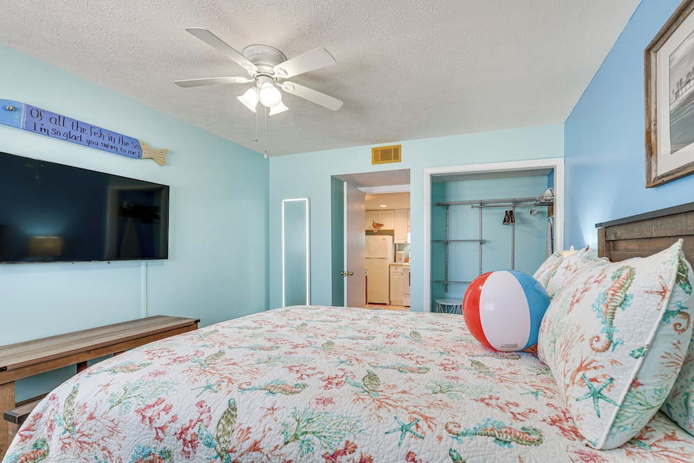 Steps to Sand: Panama City Beach Apartment!