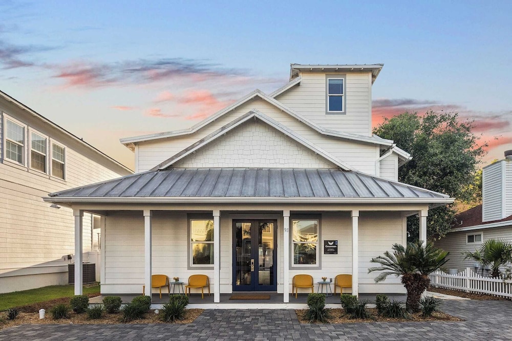 Villa Near Beach w/ Pool & Outdoor Dining Bohemian Beach Retreat by Avantstay
