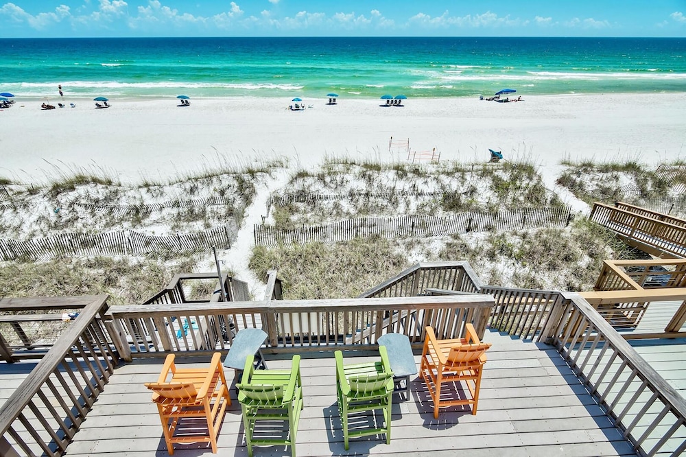 Green Reef #8- Beachy Keen