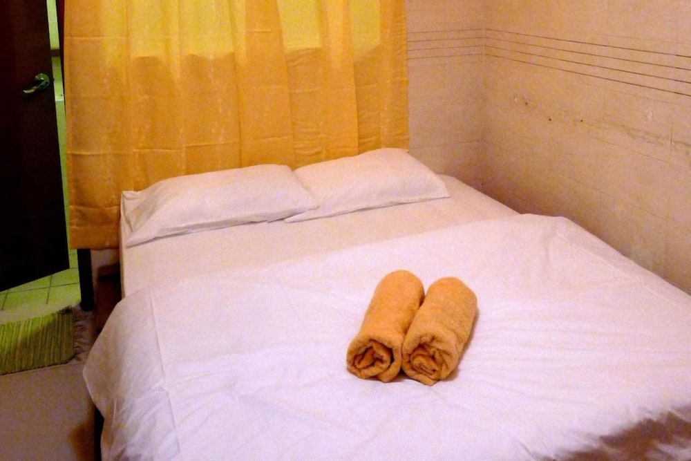 OYO 89880 Vstay 2 Guesthouse photo 7
