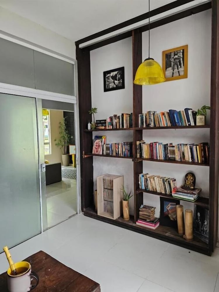 Foresthouse Beach Hostel