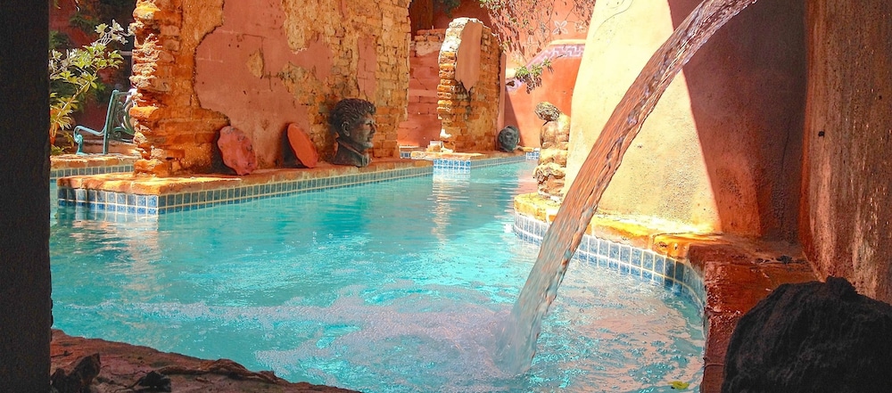 The Gallery Inn - Property Image 14
