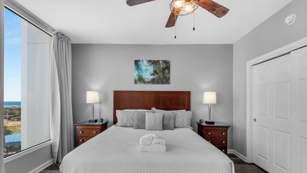 Palms Resort 2813: 2br, Pools, Courts, Gulf Views & Minutes to Beach!