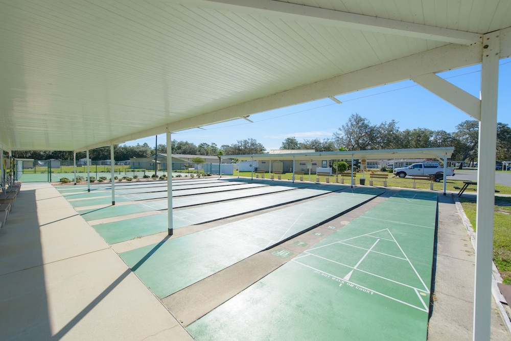 Red Oaks