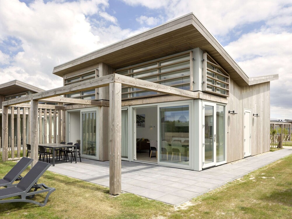 Luxury Chalet Near Beach